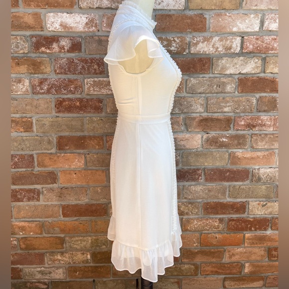 Adriana Papell White Flutter Sleeve Chiffon Dress Size 2 - Picture 5 of 9